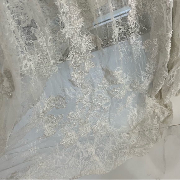 Casablanca Bridal Wedding dress - Picture 8 of 10